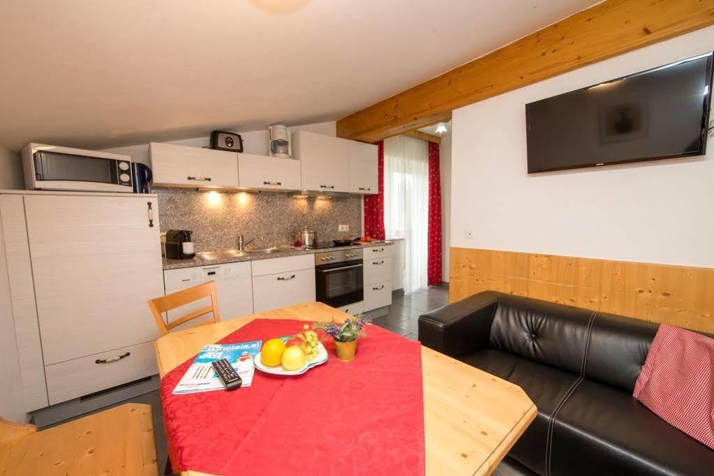 קפרון Apartmenthaus Gotthardt מראה חיצוני תמונה