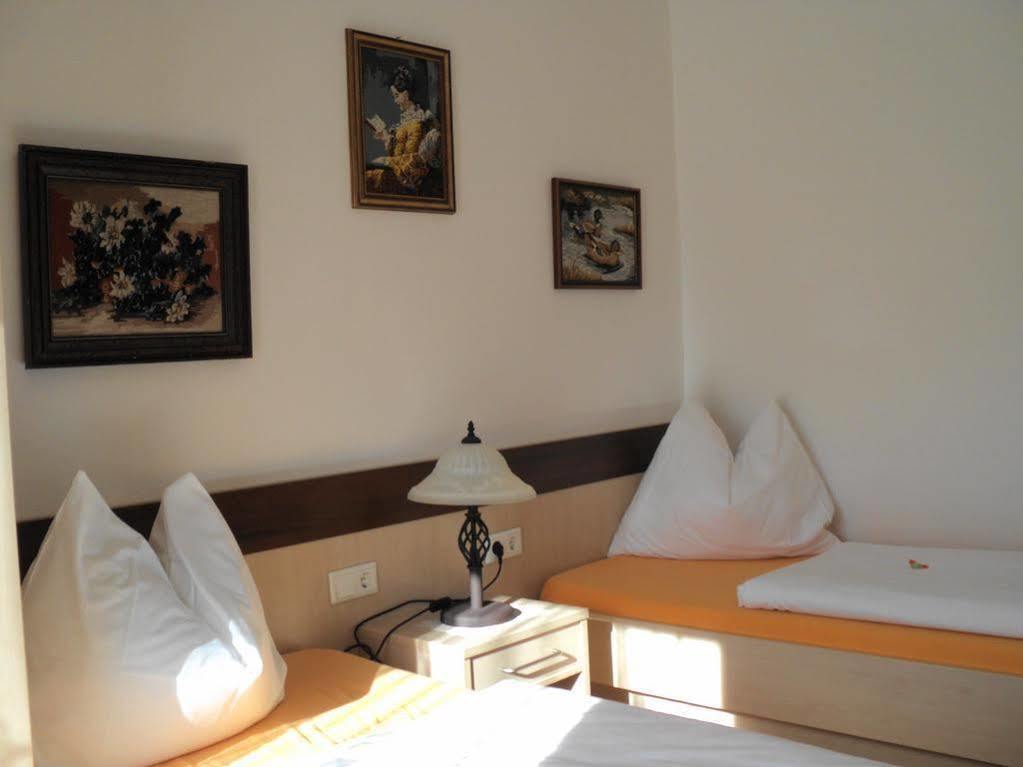 קפרון Apartmenthaus Gotthardt מראה חיצוני תמונה
